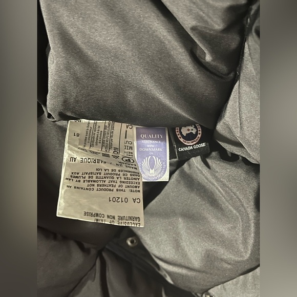 Canada Goose Kensington Parka – Women’s Long Down Coat – Navy – Authentic - Picture 6 of 8